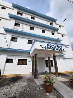 Centro Médico Escaño