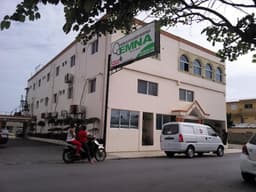Centro de Especialidades Médicas Nagua (CEMNA)